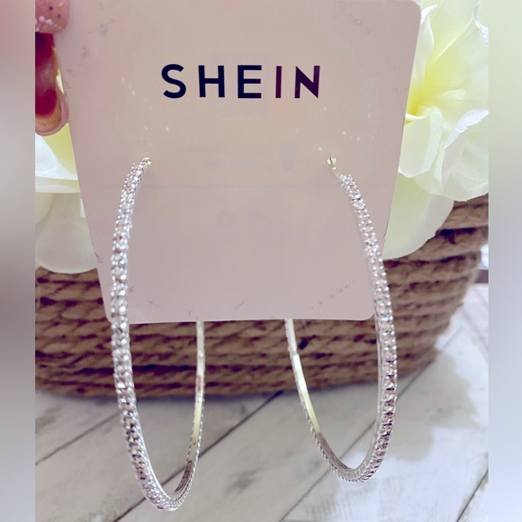 SHEIN FASHION EARRINGS - Picture 1 of 7